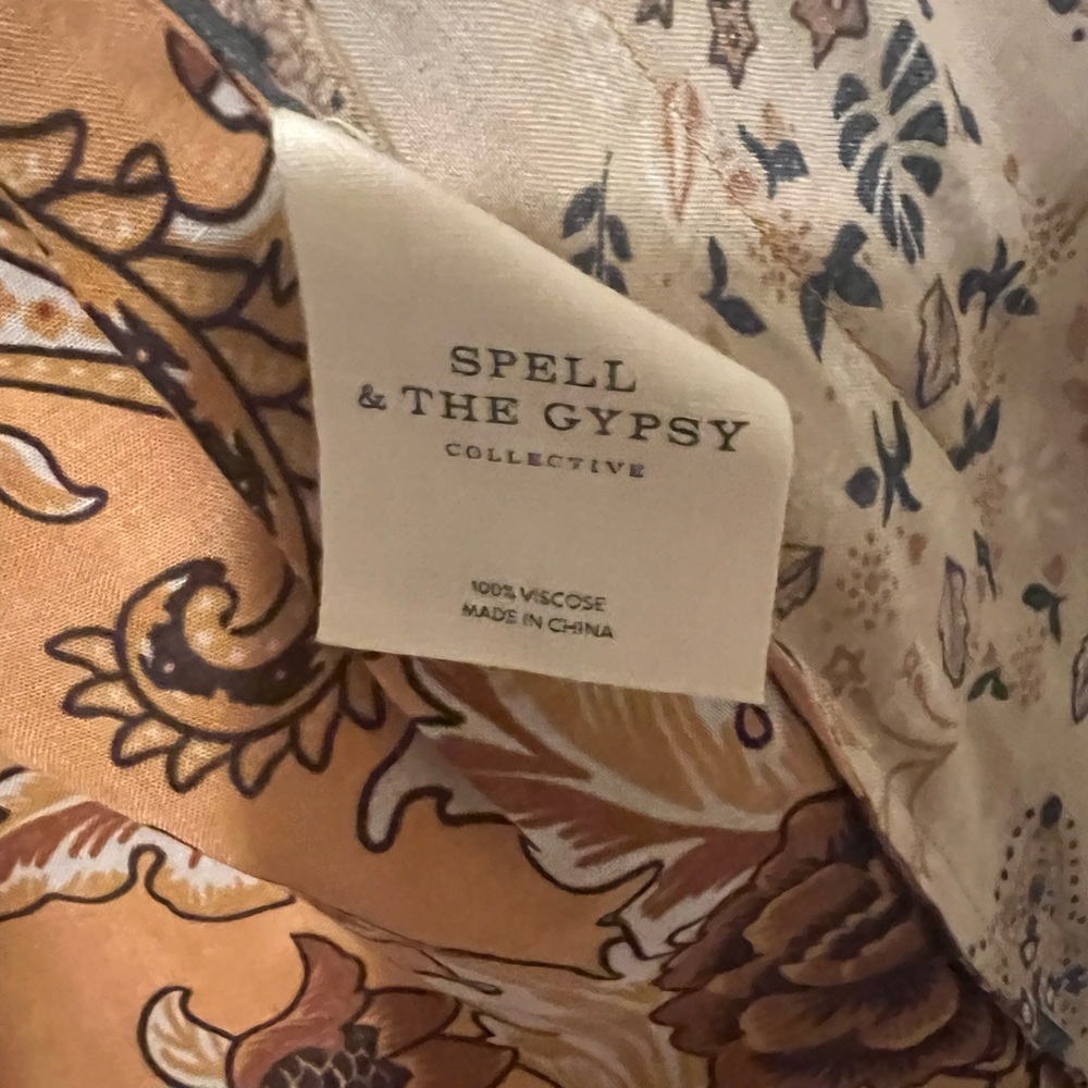 Spell Renew Patchwork Short Robe (Amber) - Picture 3 of 6